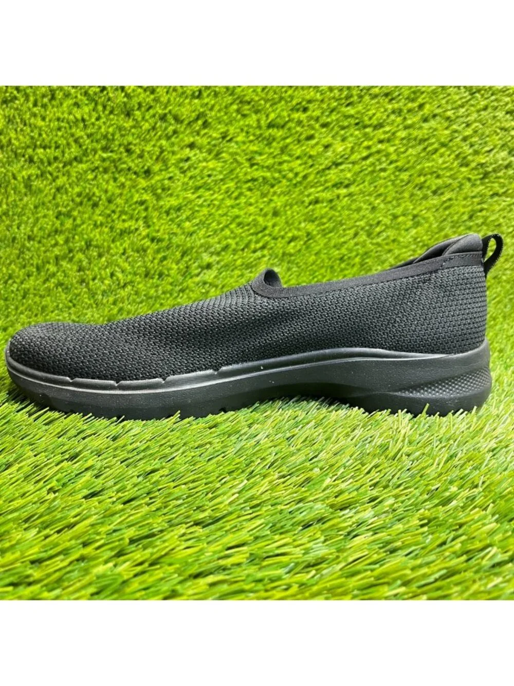 Skechers please review
